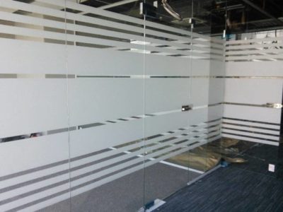 Наклейка плёнки-12