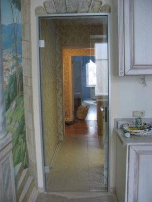 Стеклянные двери в коробке-04