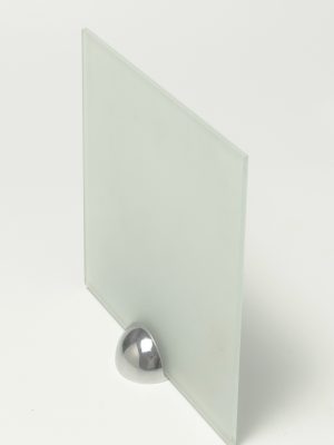 DSC06342_Стекло полированное листовое М1_4 мм_со сплошным пескоструем