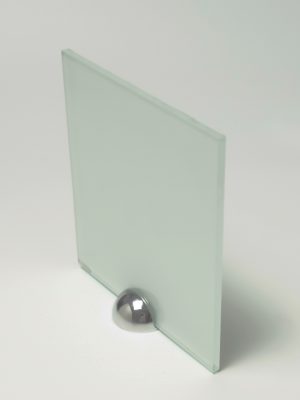 DSC06348_Стекло полированное листовое М1_5 мм_с матовой пленкой STM70WPS