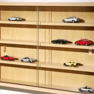 002_Полка для сувениров_дверки с проточкой под палец