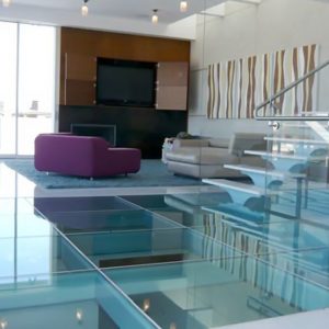 003_Триплекс в интерьере полы_лестничные маршы