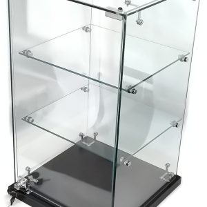 005_Витрина на держателях через отверстия