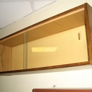 006_Полка для книг_дверки с выемкой под палец