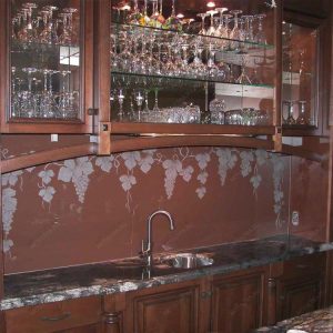 010_Кухонный фартук с пескоструйным рисунком