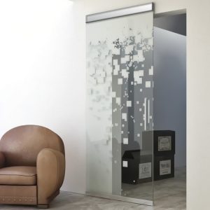 013_Межкомнатная дверь из закаленного стекла с пескоструйным рисунком